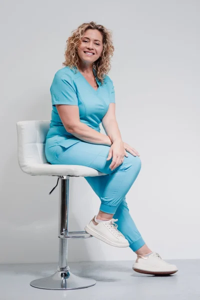Andrea del Valle Lemos, Dermatocosmiatra Funcional y referente en neurocosmética